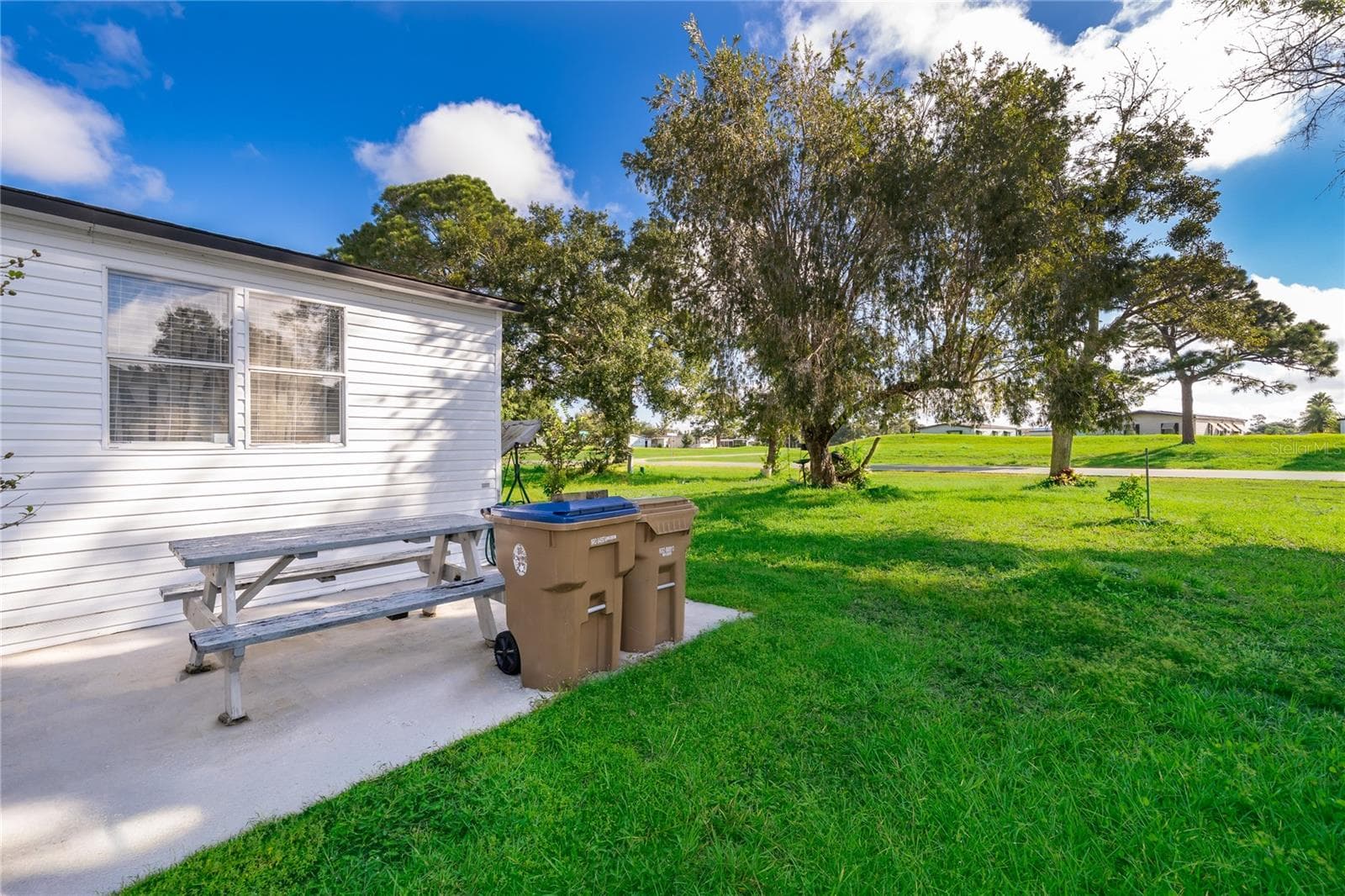 Manufactured Home at 2721 DOWNING DR, KISSIMMEE, photo 24 of 31