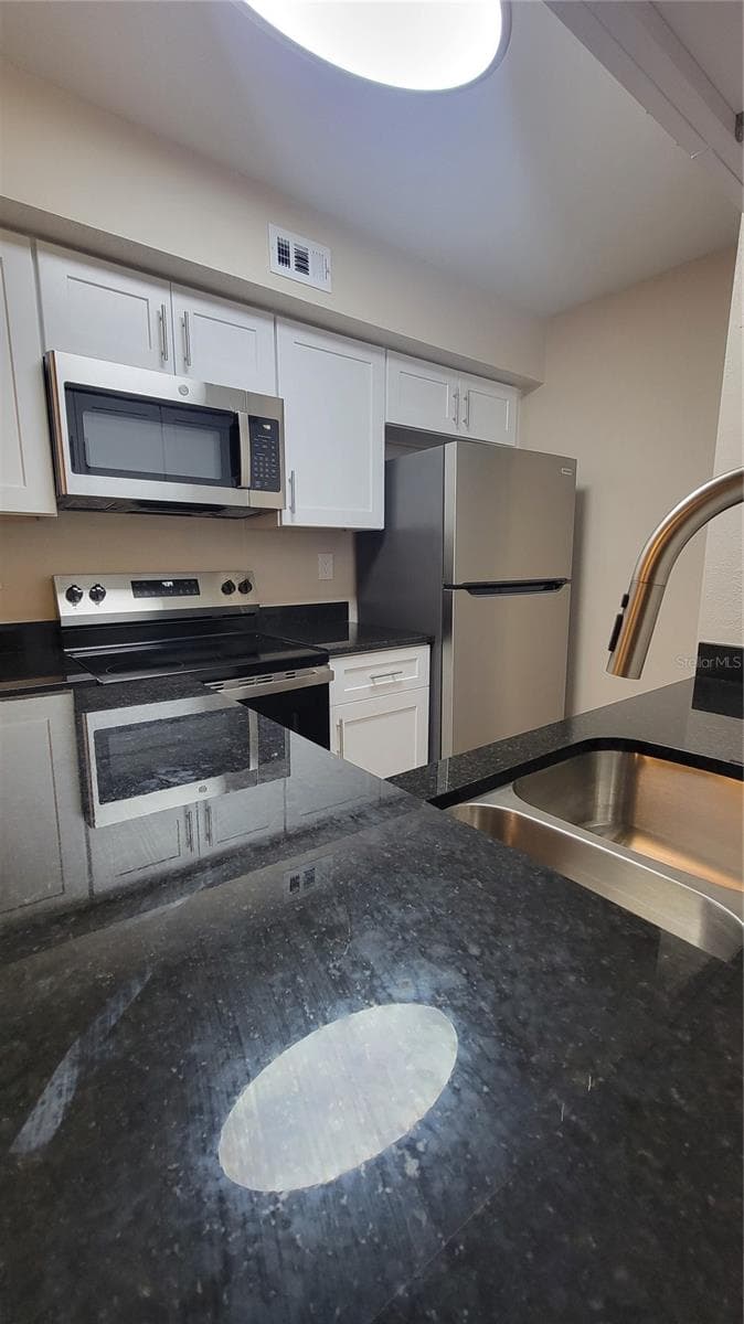 Condominium at 9100 DR MARTIN LUTHER KING JR ST N #206, ST PETERSBURG, photo 14 of 34