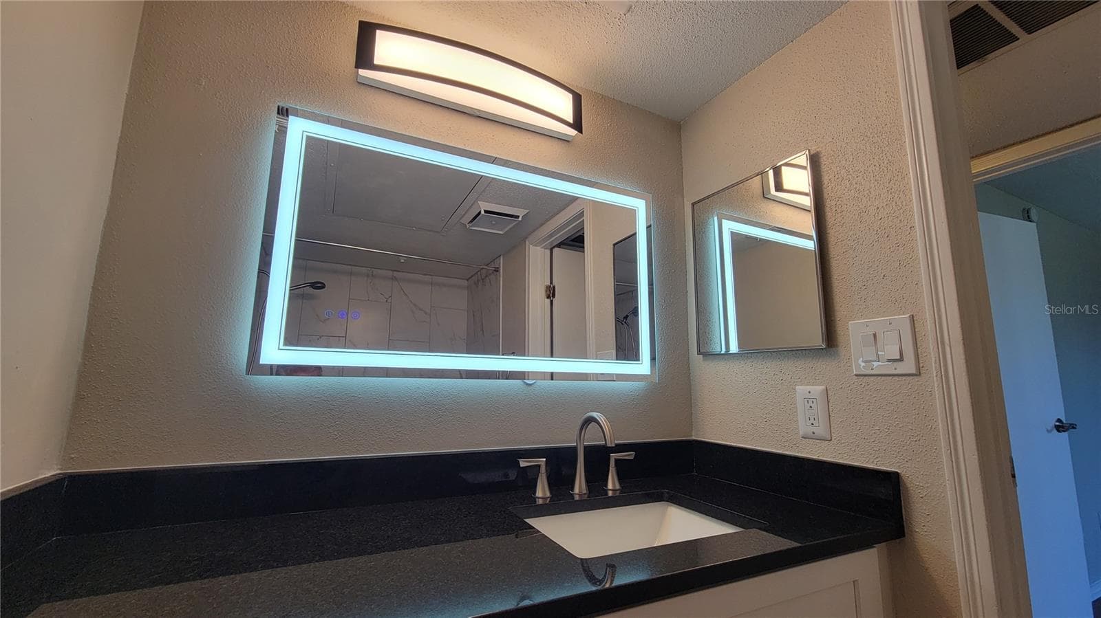 Condominium at 9100 DR MARTIN LUTHER KING JR ST N #206, ST PETERSBURG, photo 17 of 34