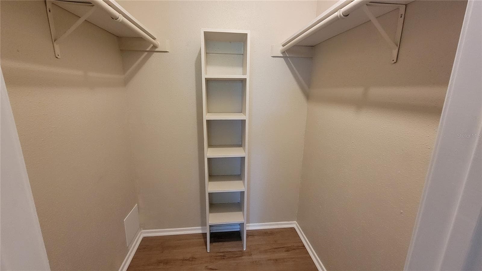 Condominium at 9100 DR MARTIN LUTHER KING JR ST N #206, ST PETERSBURG, photo 24 of 34