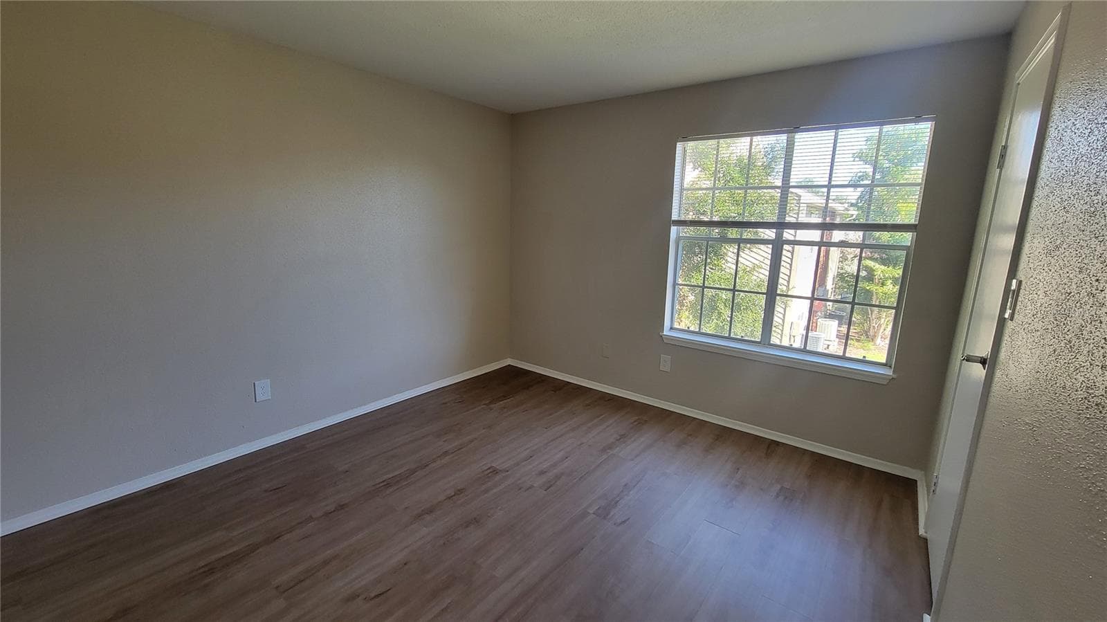 Condominium at 9100 DR MARTIN LUTHER KING JR ST N #206, ST PETERSBURG, photo 27 of 34
