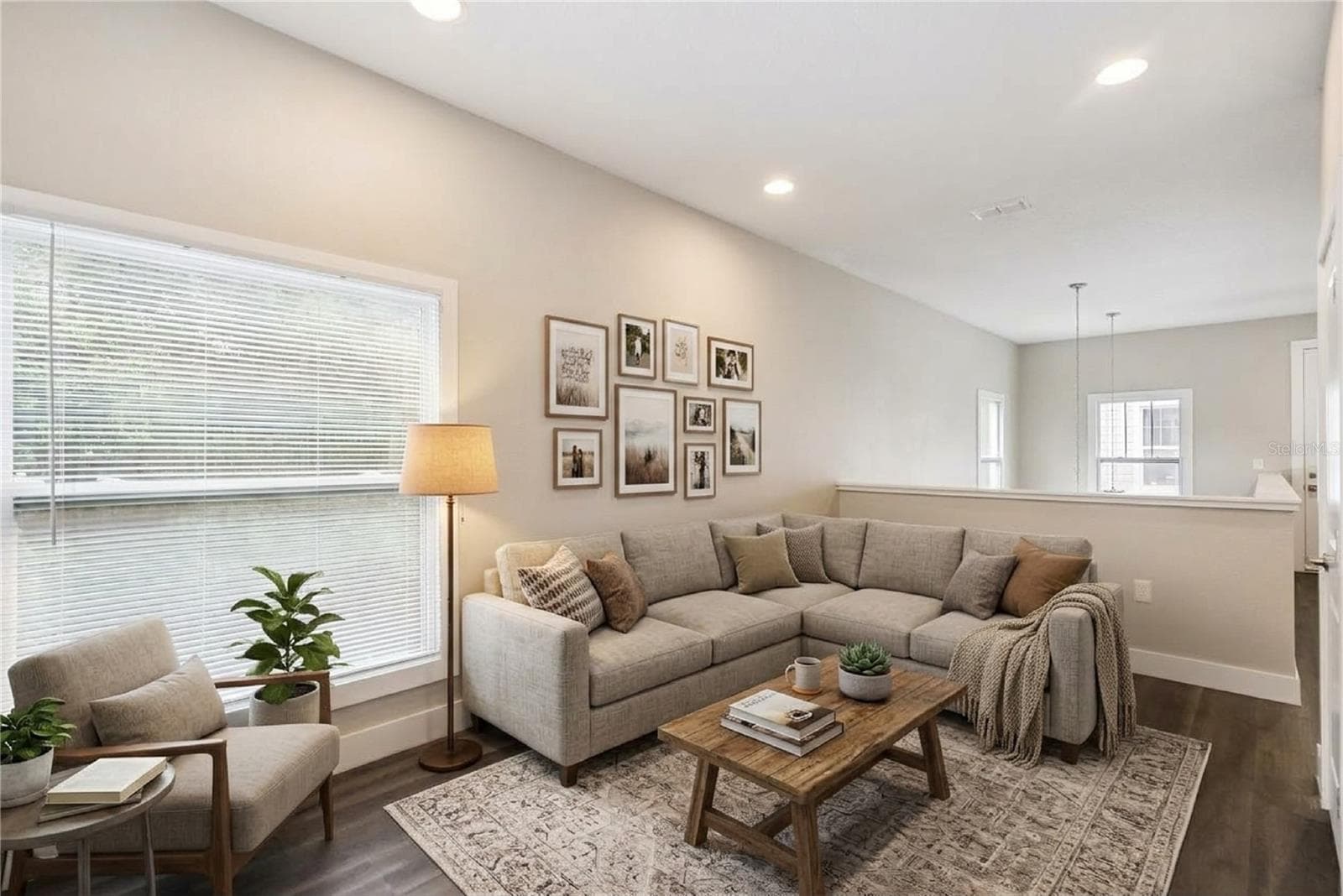 Upstairs Loft - 2411 AMHERST AVE, ORLANDO