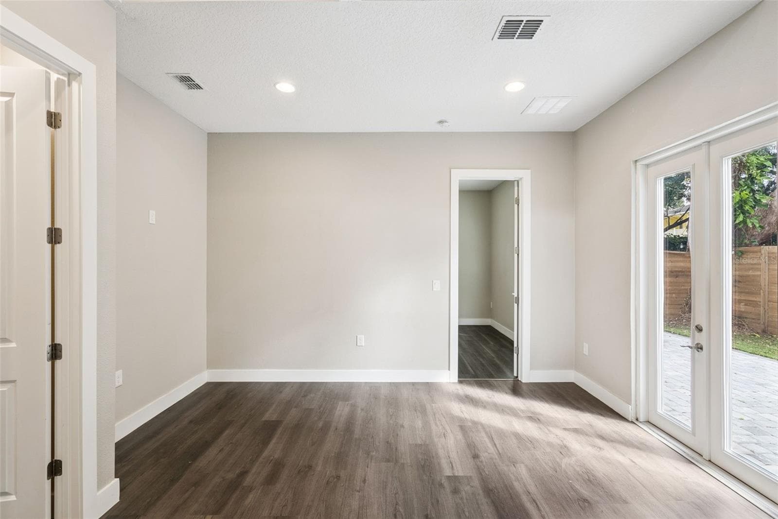 Townhouse at 2411 AMHERST AVE, ORLANDO, photo 23 of 53