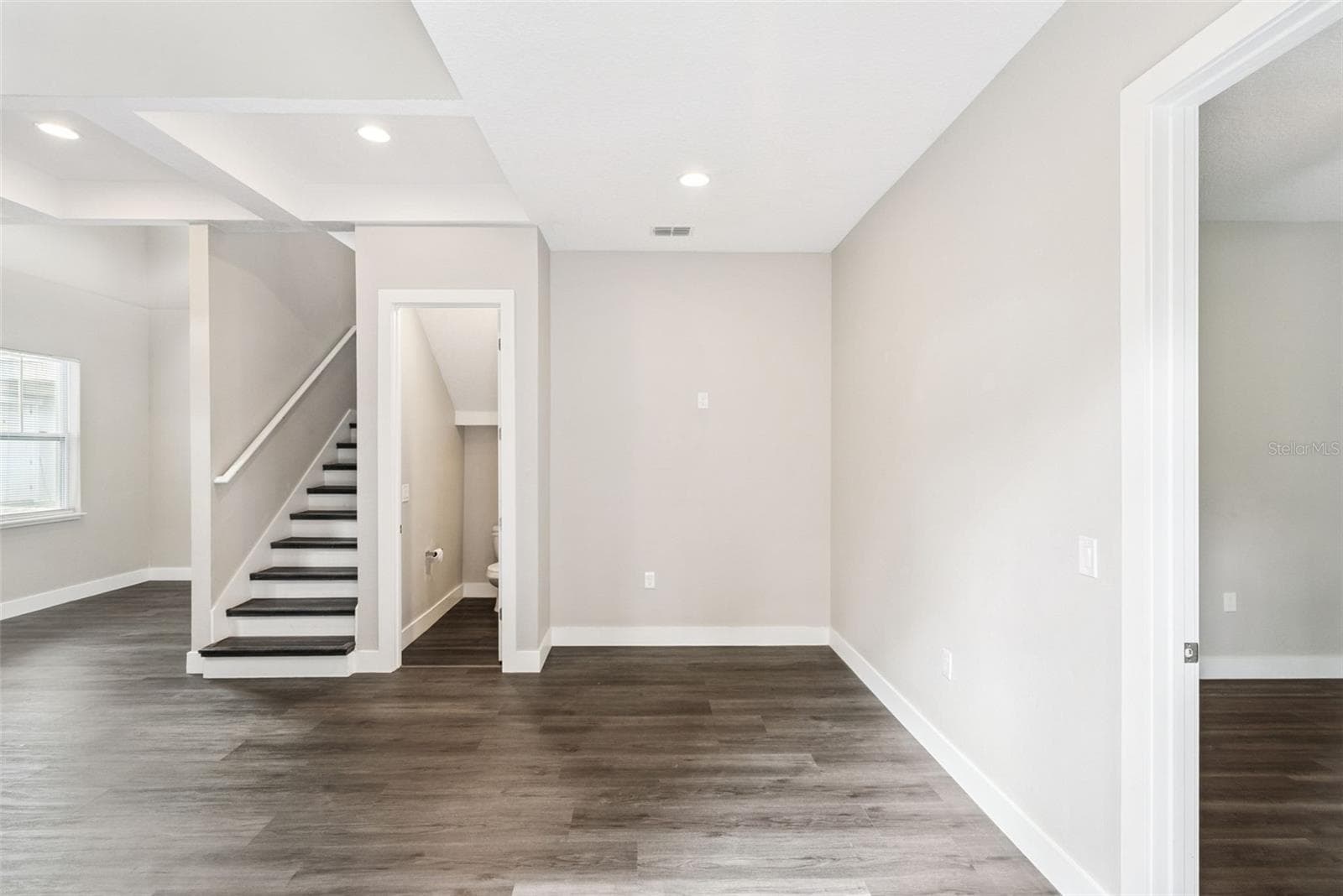 Townhouse at 2411 AMHERST AVE, ORLANDO, photo 24 of 53
