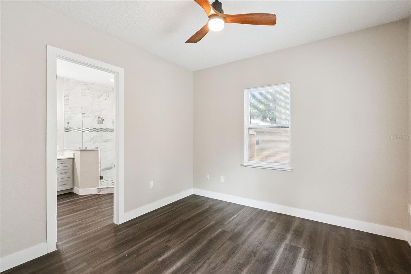 Primary Suite - 2411 AMHERST AVE, ORLANDO