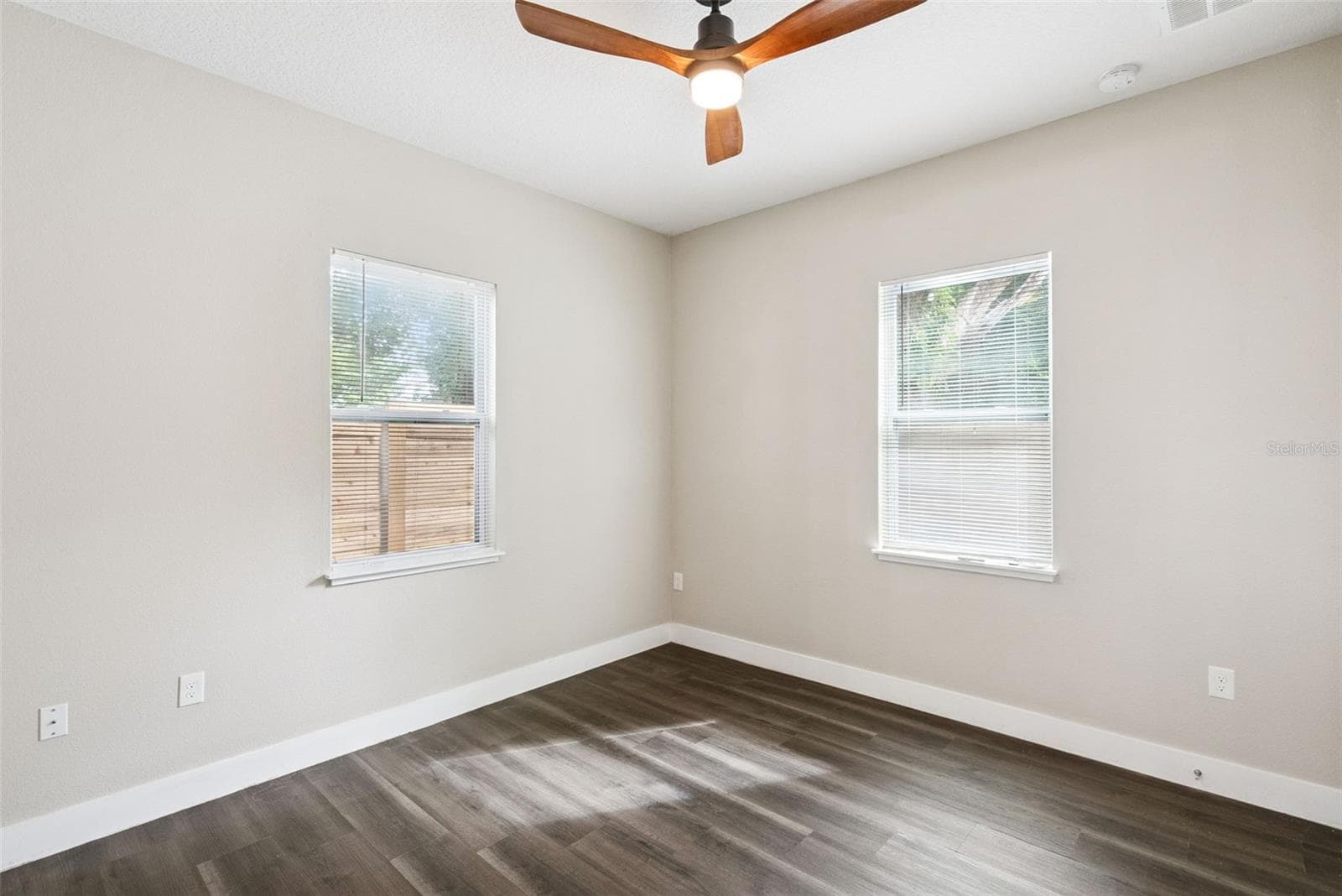 Primary Suite - 2411 AMHERST AVE, ORLANDO