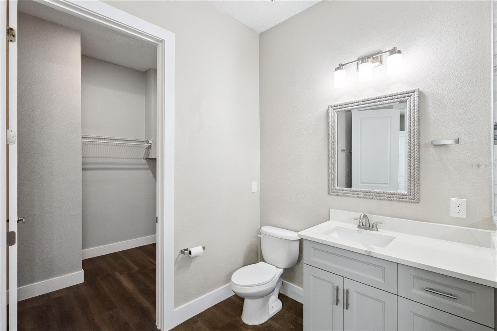 Primary Bathroom - 2411 AMHERST AVE, ORLANDO