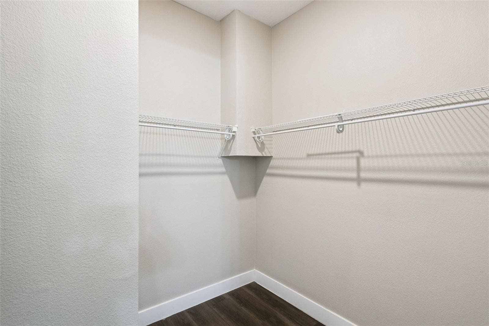 Huge Primary Closet - 2411 AMHERST AVE, ORLANDO
