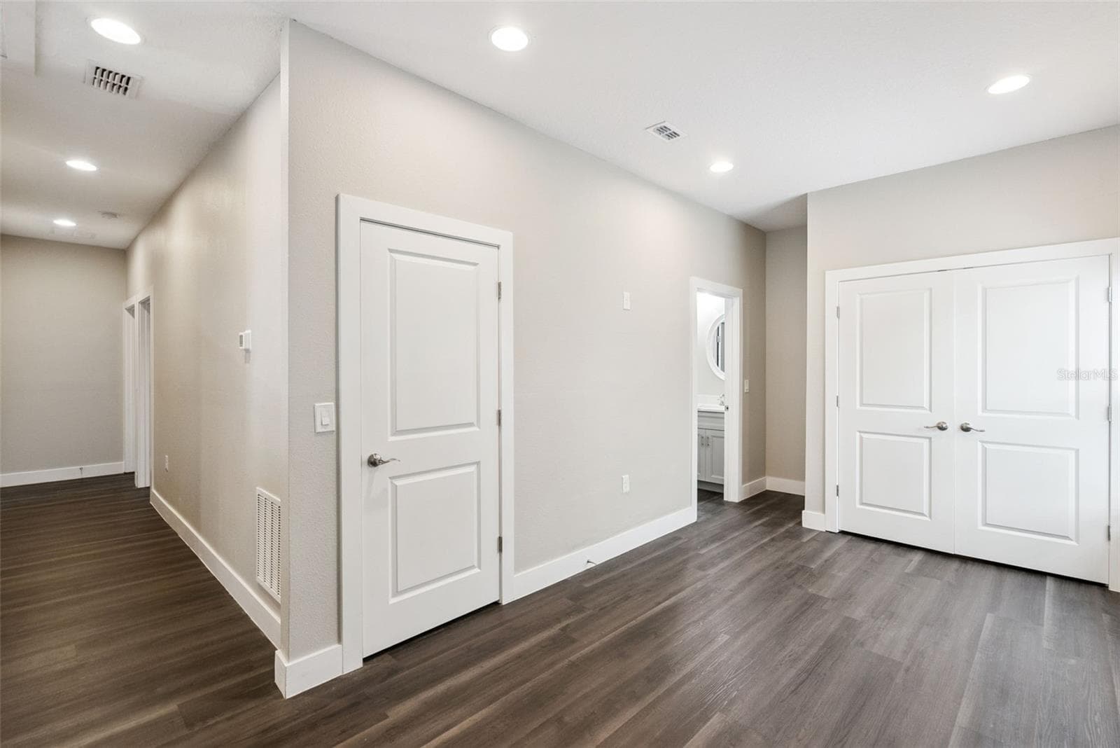 Upstairs Loft - 2411 AMHERST AVE, ORLANDO