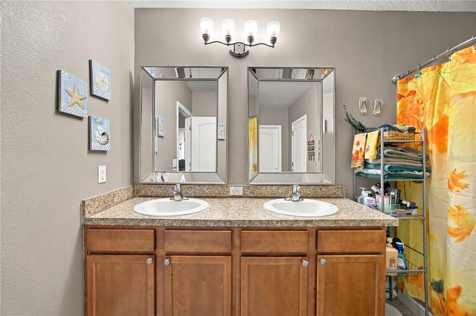 Master Bathroom - 3838 CRYSTAL DEW ST, PLANT CITY