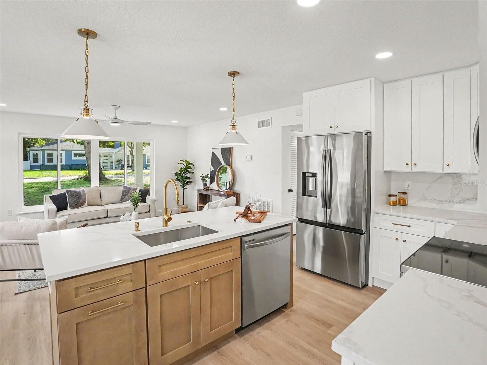 Single Family Residence at 2400 REST HAVEN AVE, ORLANDO, photo 11 of 21