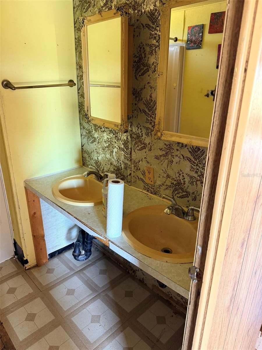 Manufactured Home at 3216 JACK JONES RD, WAUCHULA, photo 65 of 78