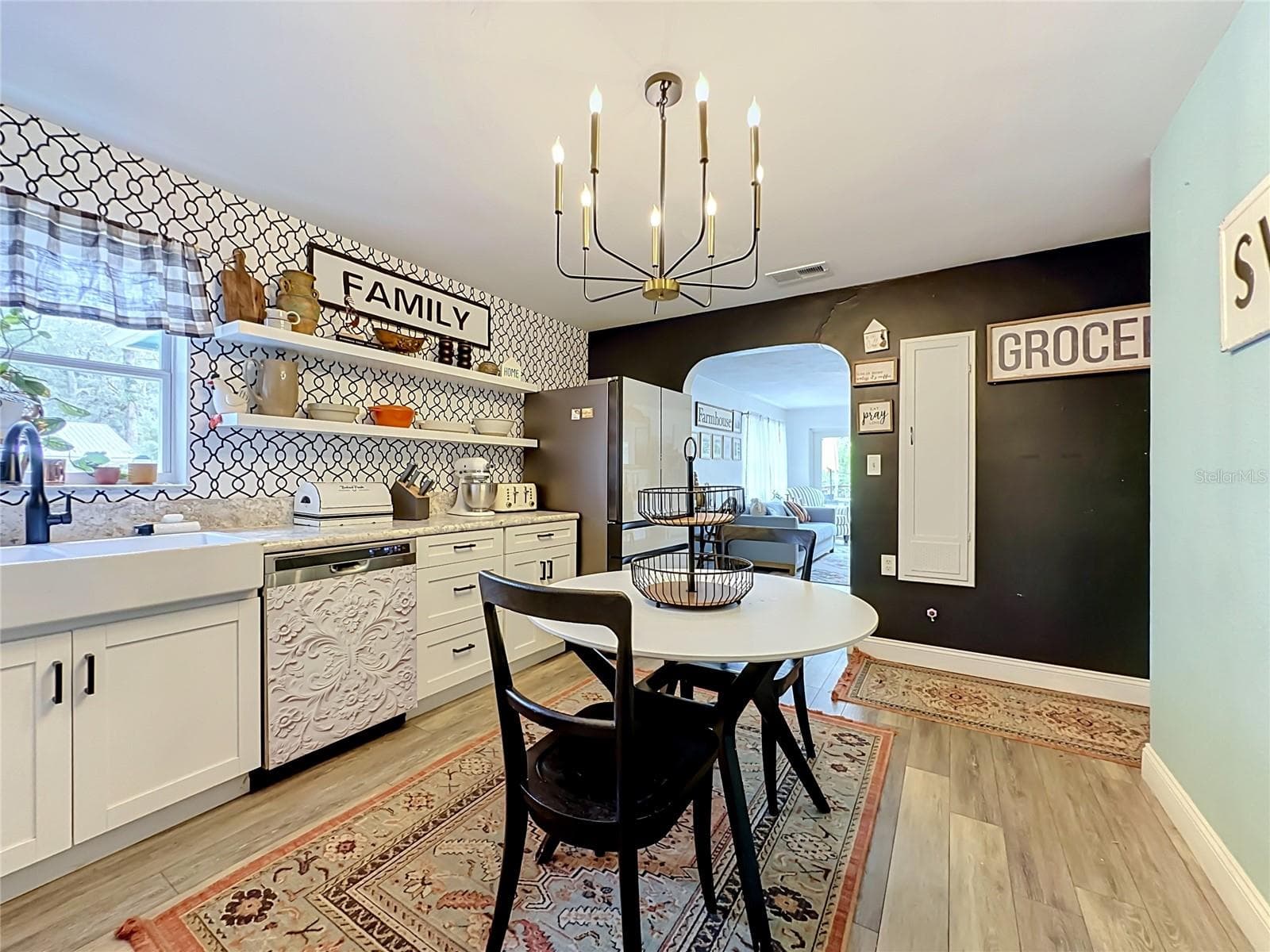 Kitchen - 560 LIVE OAK AVE, KEYSTONE HEIGHTS