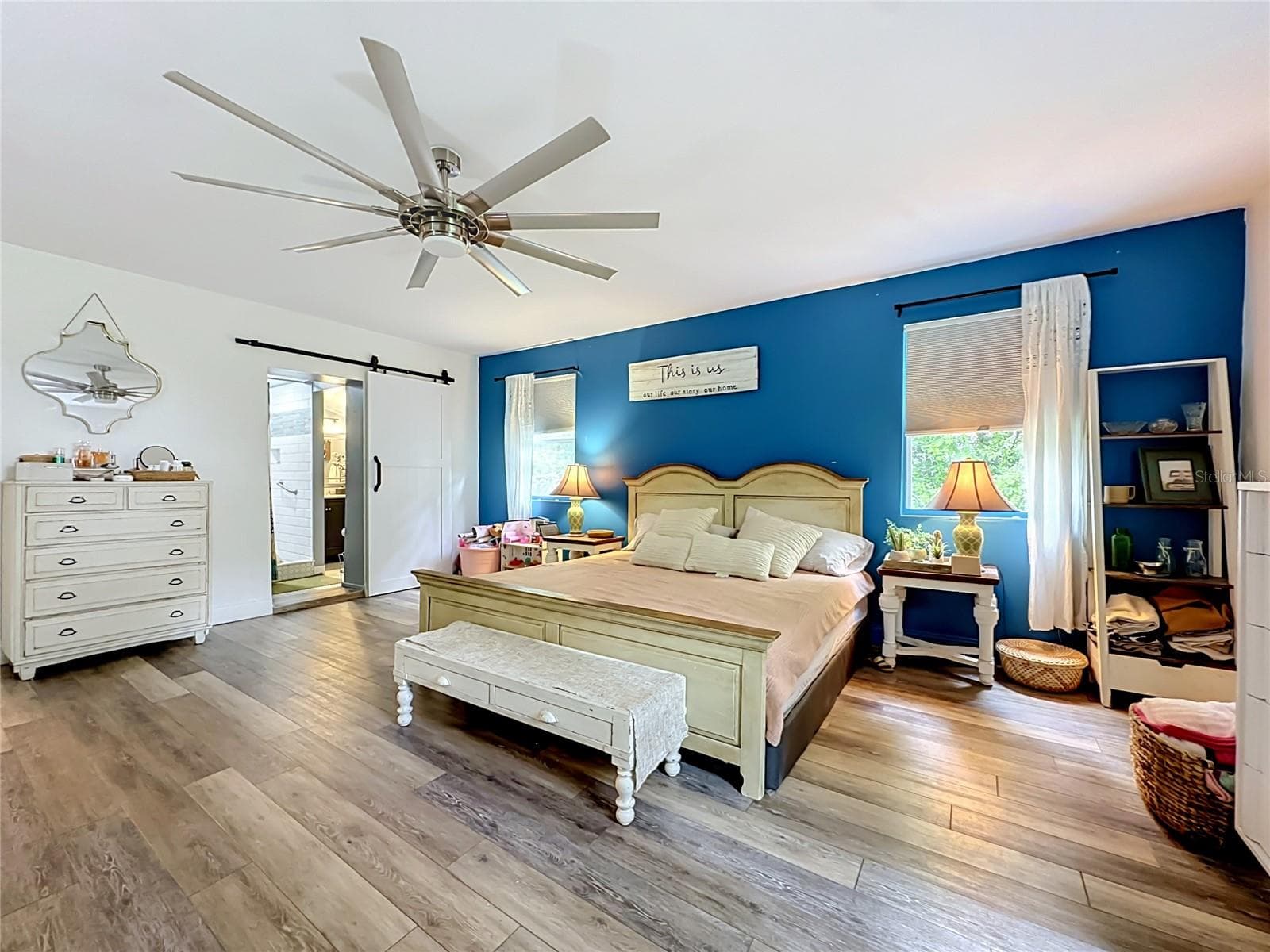 Primary bedroom - 560 LIVE OAK AVE, KEYSTONE HEIGHTS