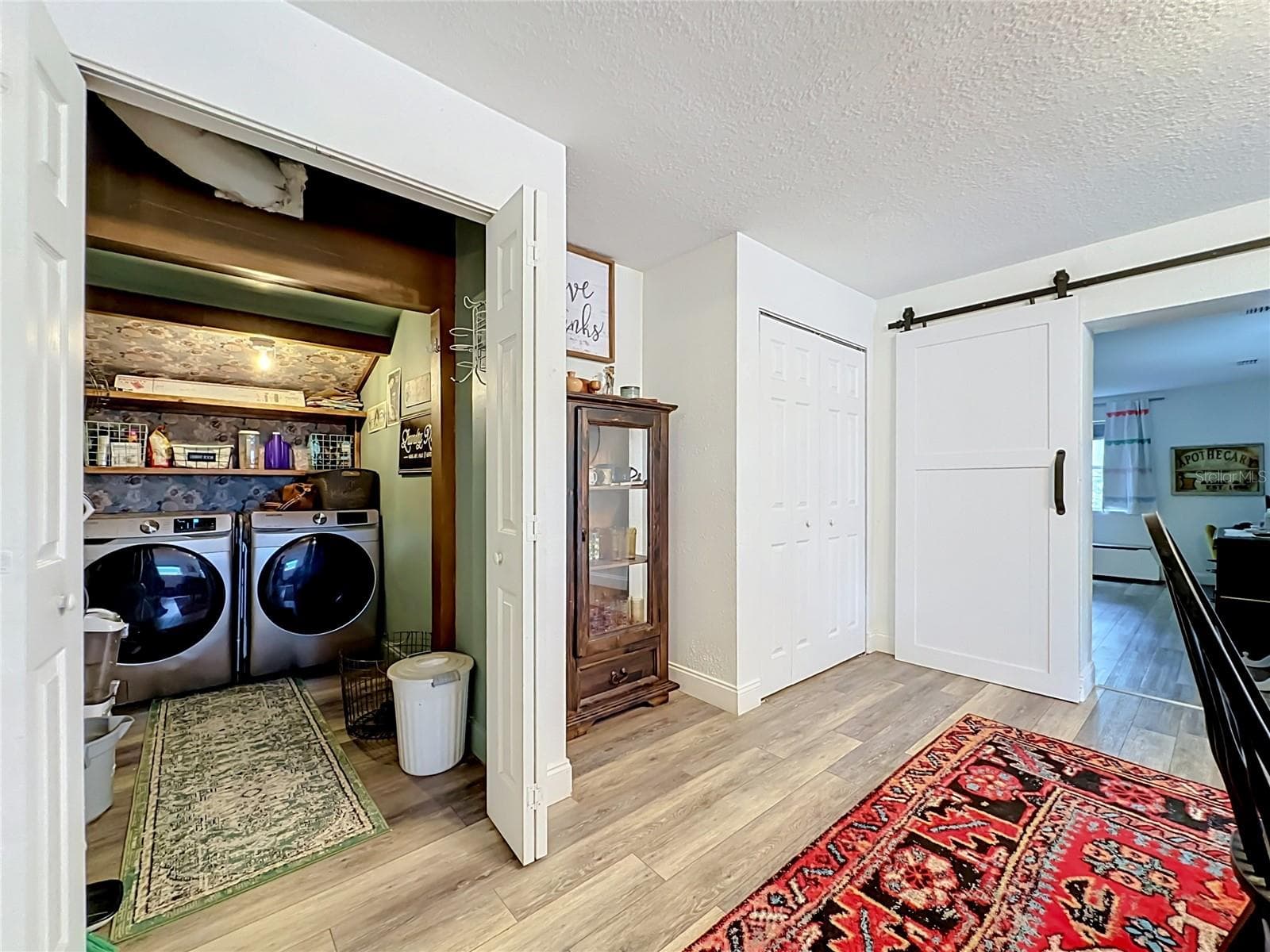 Laundry room - 560 LIVE OAK AVE, KEYSTONE HEIGHTS