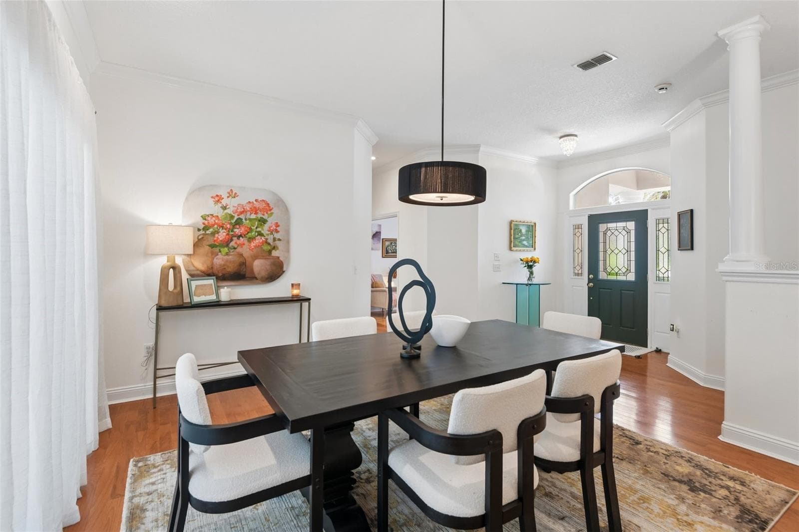 Entry Way leads to dining room - 3503 OAK CLUB CT, PLANT CITY