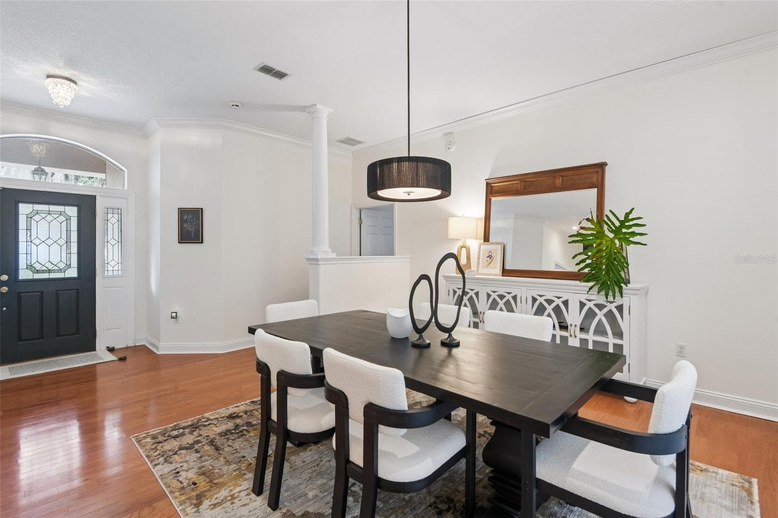 Entry Way leads to dining room - 3503 OAK CLUB CT, PLANT CITY