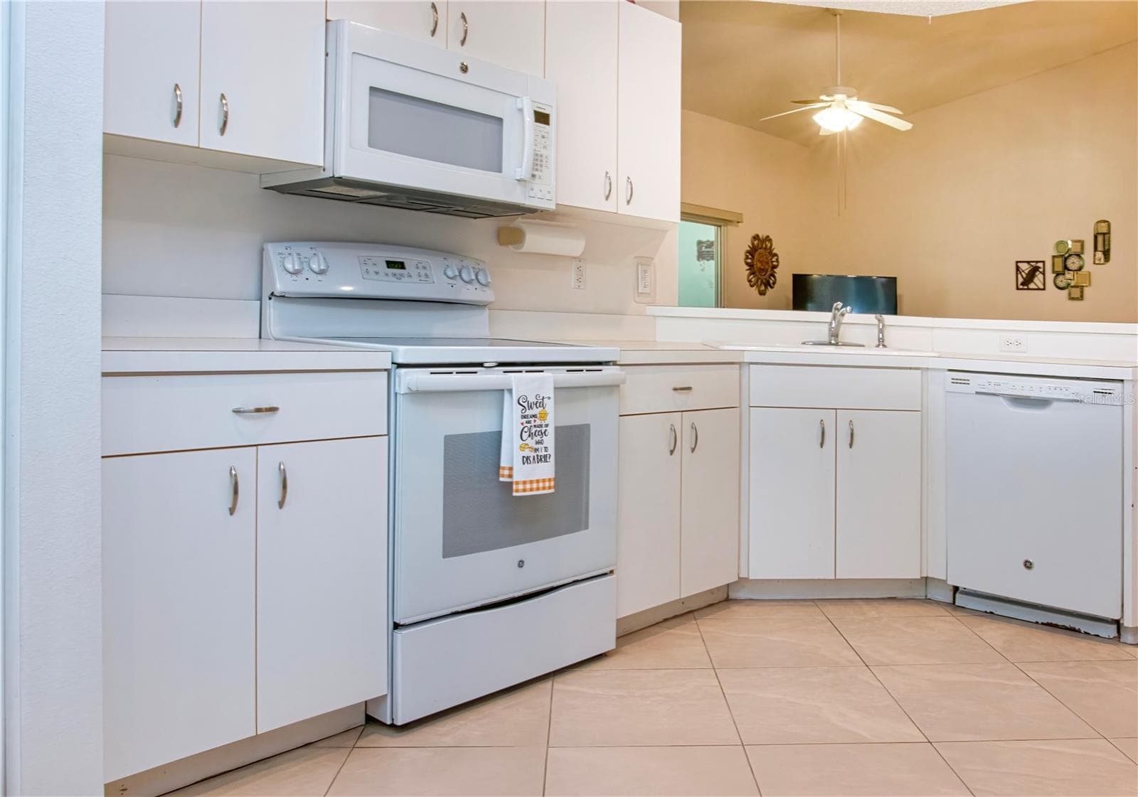 Condominium at 2203 MAYFIELD OAKS PL, SUN CITY CENTER, photo 20 of 56