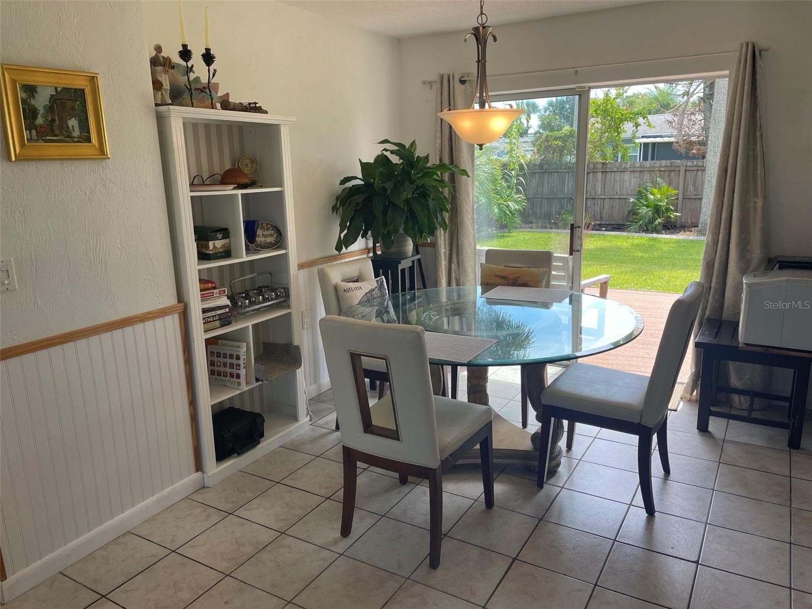 Dining area to patio - 315 N 6TH, FLAGLER BEACH