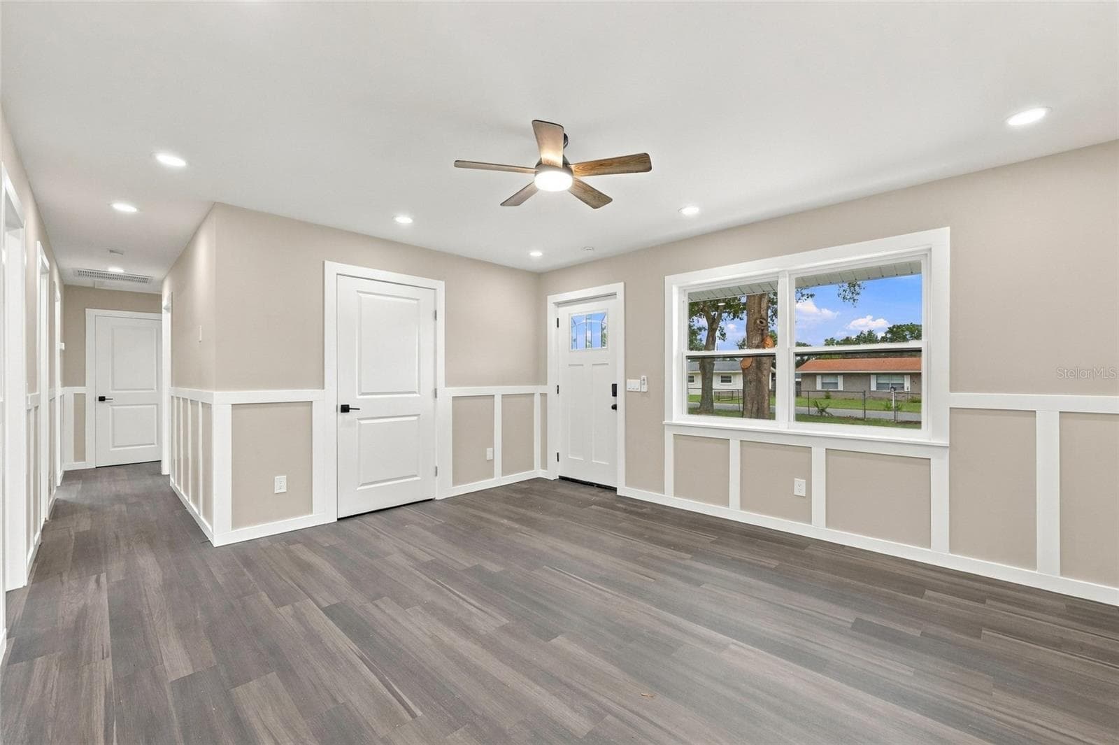 Single Family Residence at 3145 FLETCHER AVE, LAKELAND, photo 3 of 19