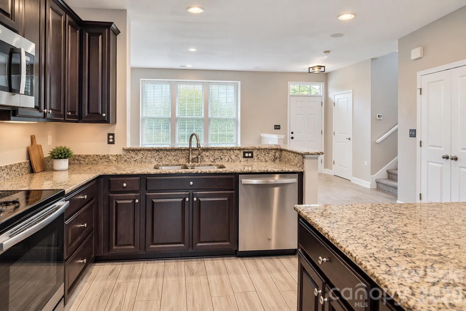 Kitchen - 1645 Fleetwood Drive, Charlotte