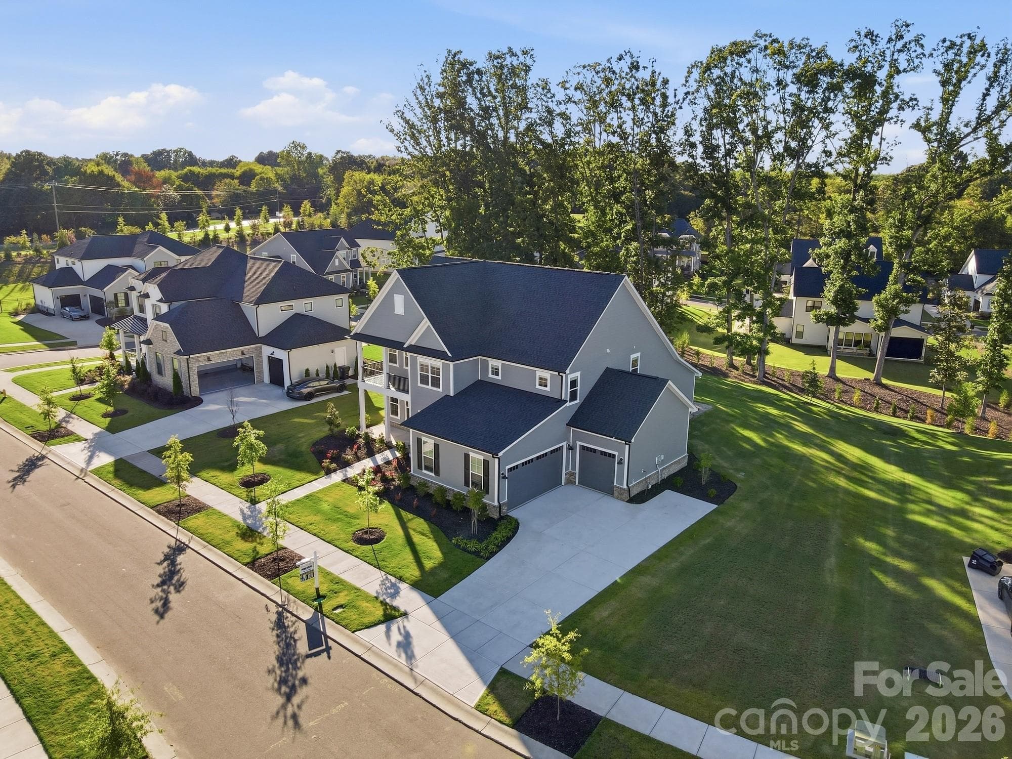 Single Family Residence at 14015 Camden Close Circle, Huntersville, photo 2 of 46