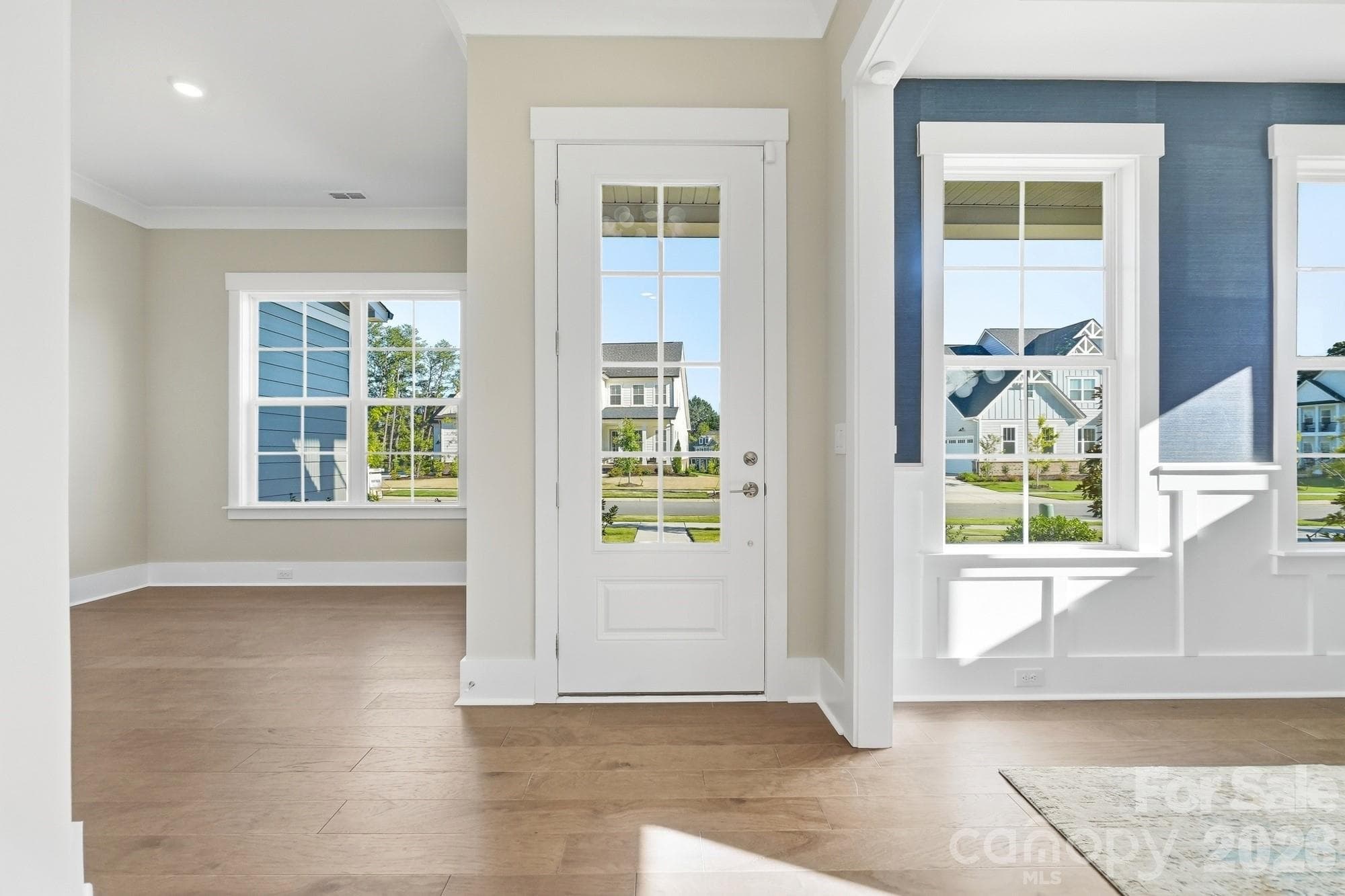 Single Family Residence at 14015 Camden Close Circle, Huntersville, photo 6 of 46