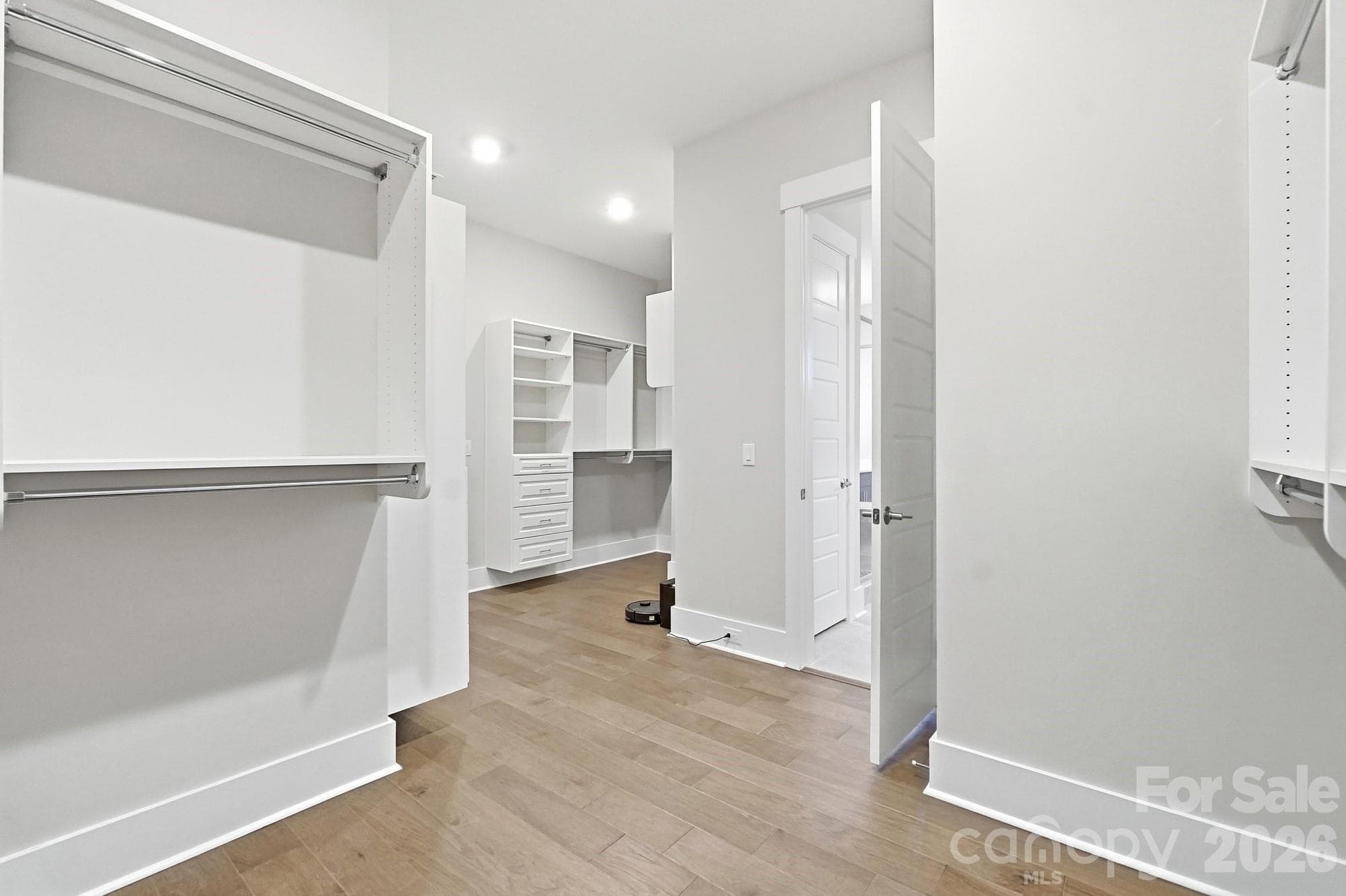 Single Family Residence at 14015 Camden Close Circle, Huntersville, photo 28 of 46