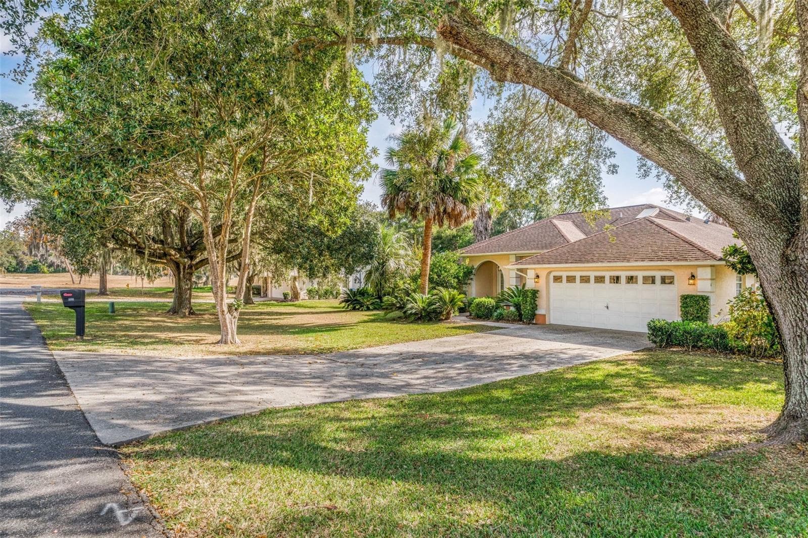 Single Family Residence at 1125 N SABAL PALM WAY, INVERNESS, photo 2 of 66