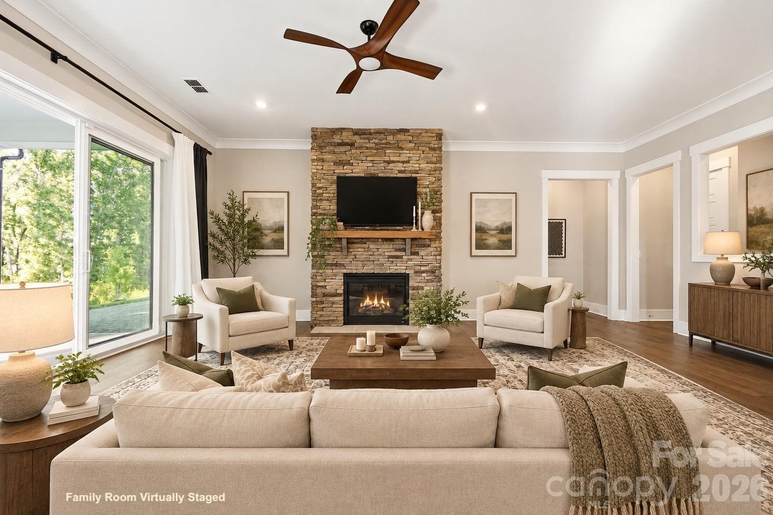 Single Family Residence at 14015 Camden Close Circle, Huntersville, photo 18 of 46
