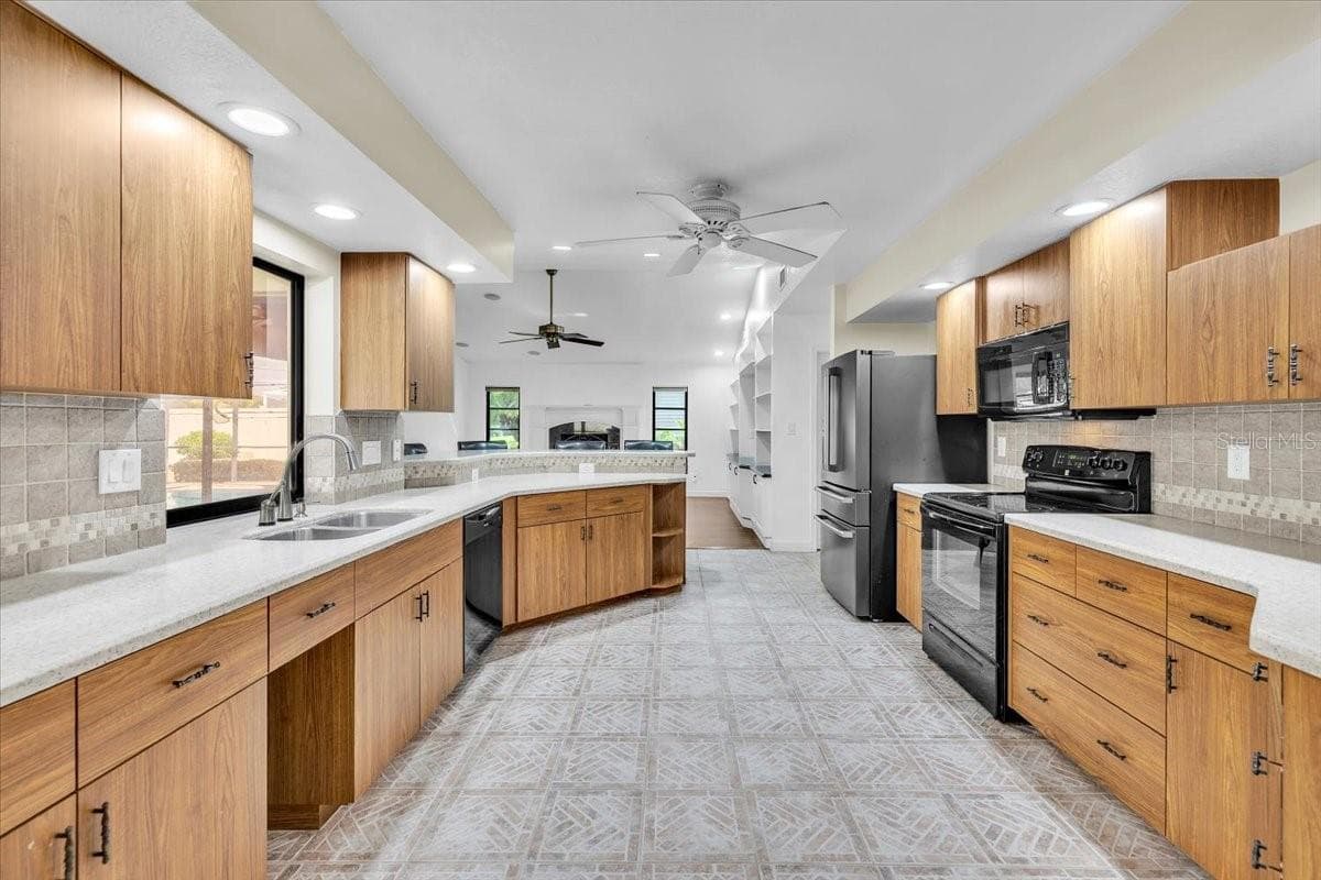Single Family Residence at 21238 HUBBARD AVE, PORT CHARLOTTE, photo 13 of 50