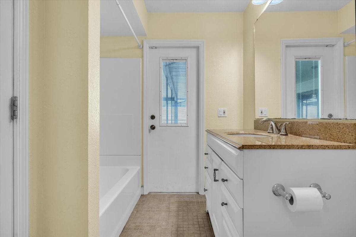 Single Family Residence at 21238 HUBBARD AVE, PORT CHARLOTTE, photo 25 of 50