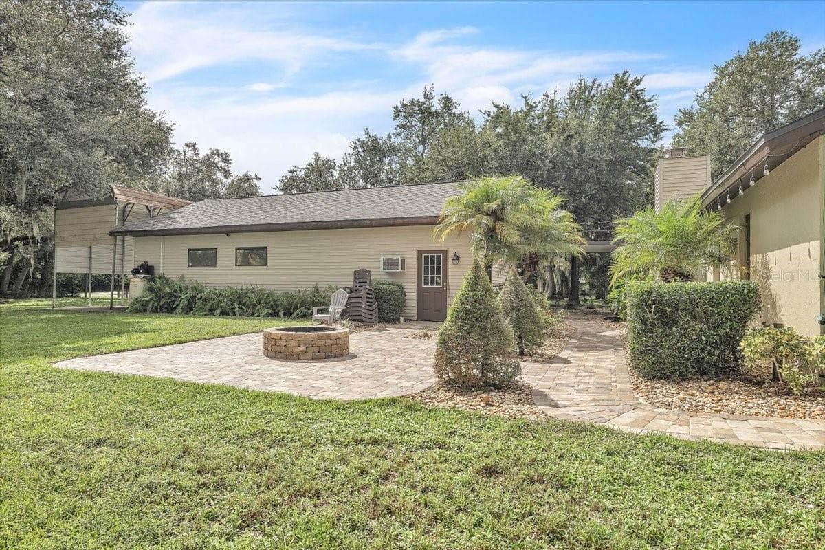 Single Family Residence at 21238 HUBBARD AVE, PORT CHARLOTTE, photo 35 of 50