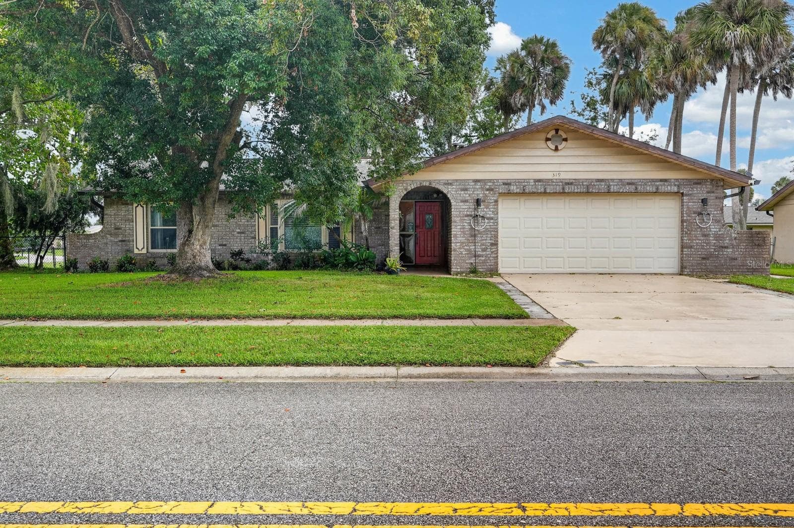 319 QUAKER RIDGE DR