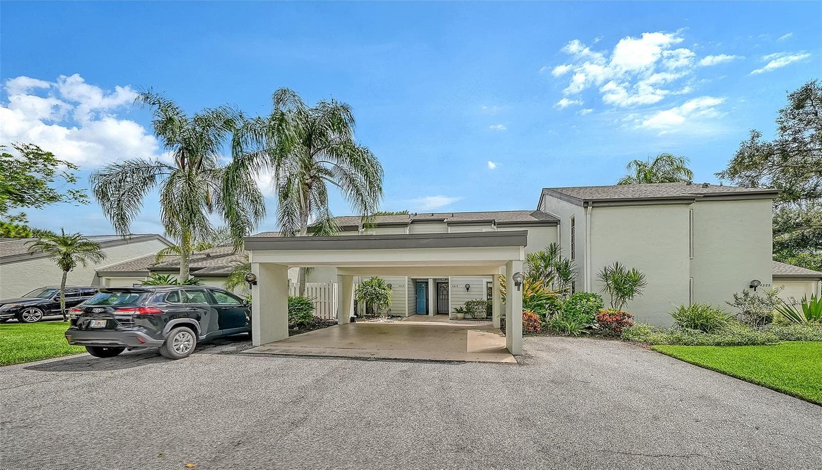 Condominium at 4319 WOODMANS CHART #130, SARASOTA, photo 2 of 41