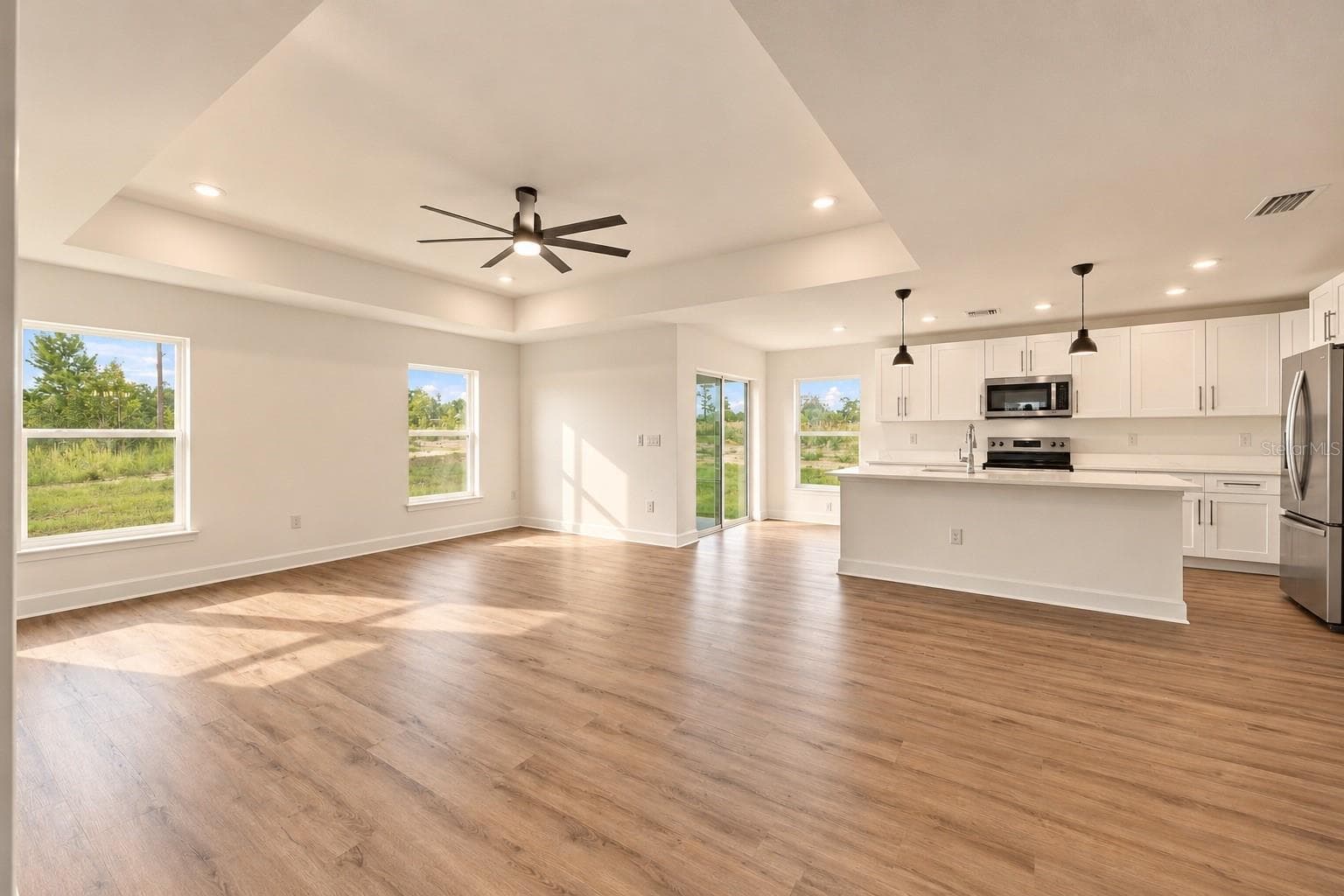 Open floor plan - 13041 SCISSORBILL AVE, WEEKI WACHEE