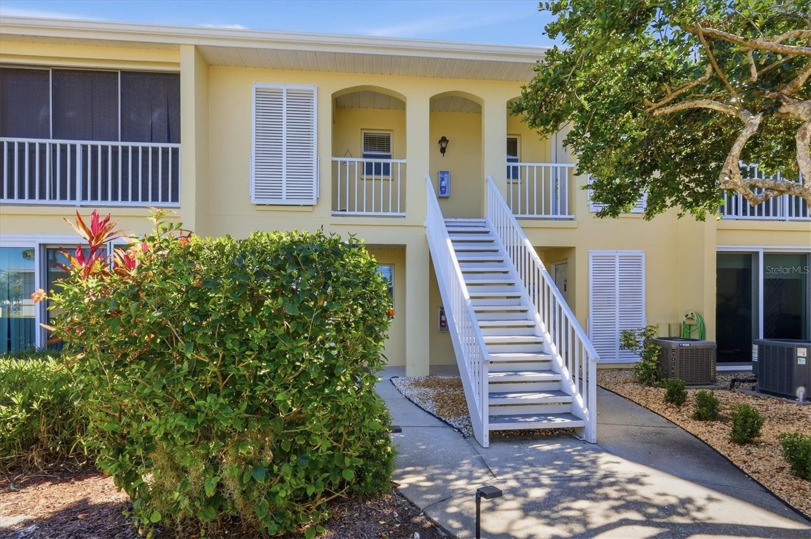 Condominium at 414 CERROMAR CIR S #249, VENICE, photo 17 of 69