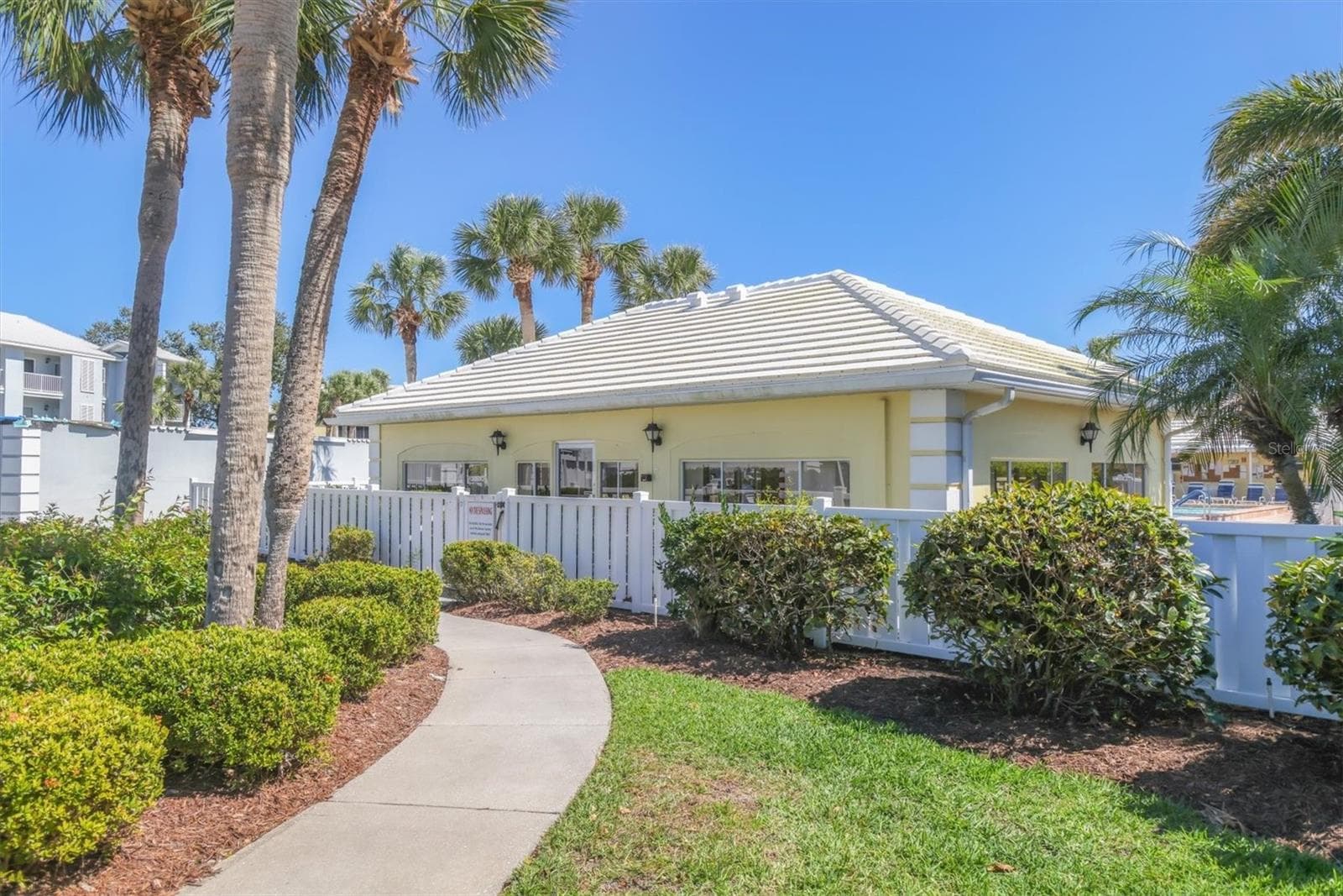 Condominium at 414 CERROMAR CIR S #249, VENICE, photo 49 of 69