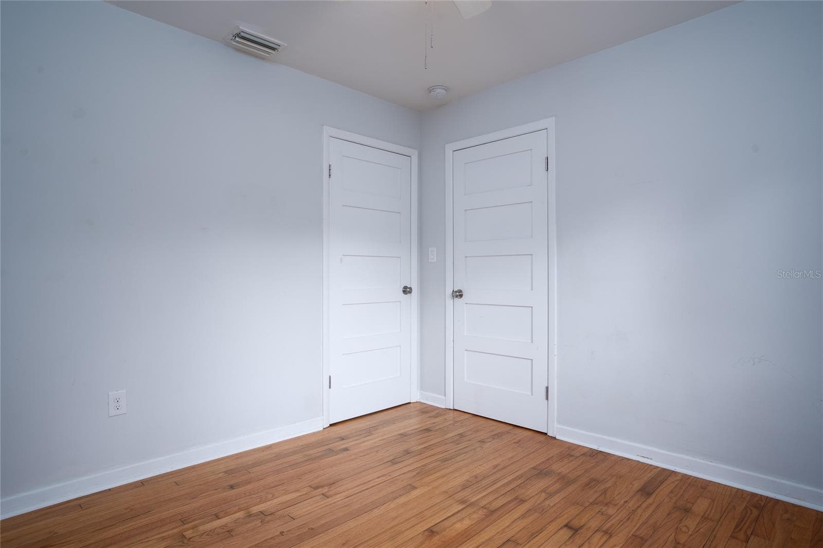 Single Family Residence at 1004 N CAMPHOR LN, DELAND, photo 24 of 29