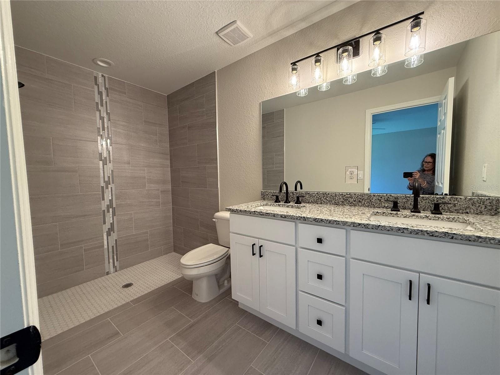 Single Family Residence at 32 LOCUST DRIVE CT, OCALA, photo 9 of 23