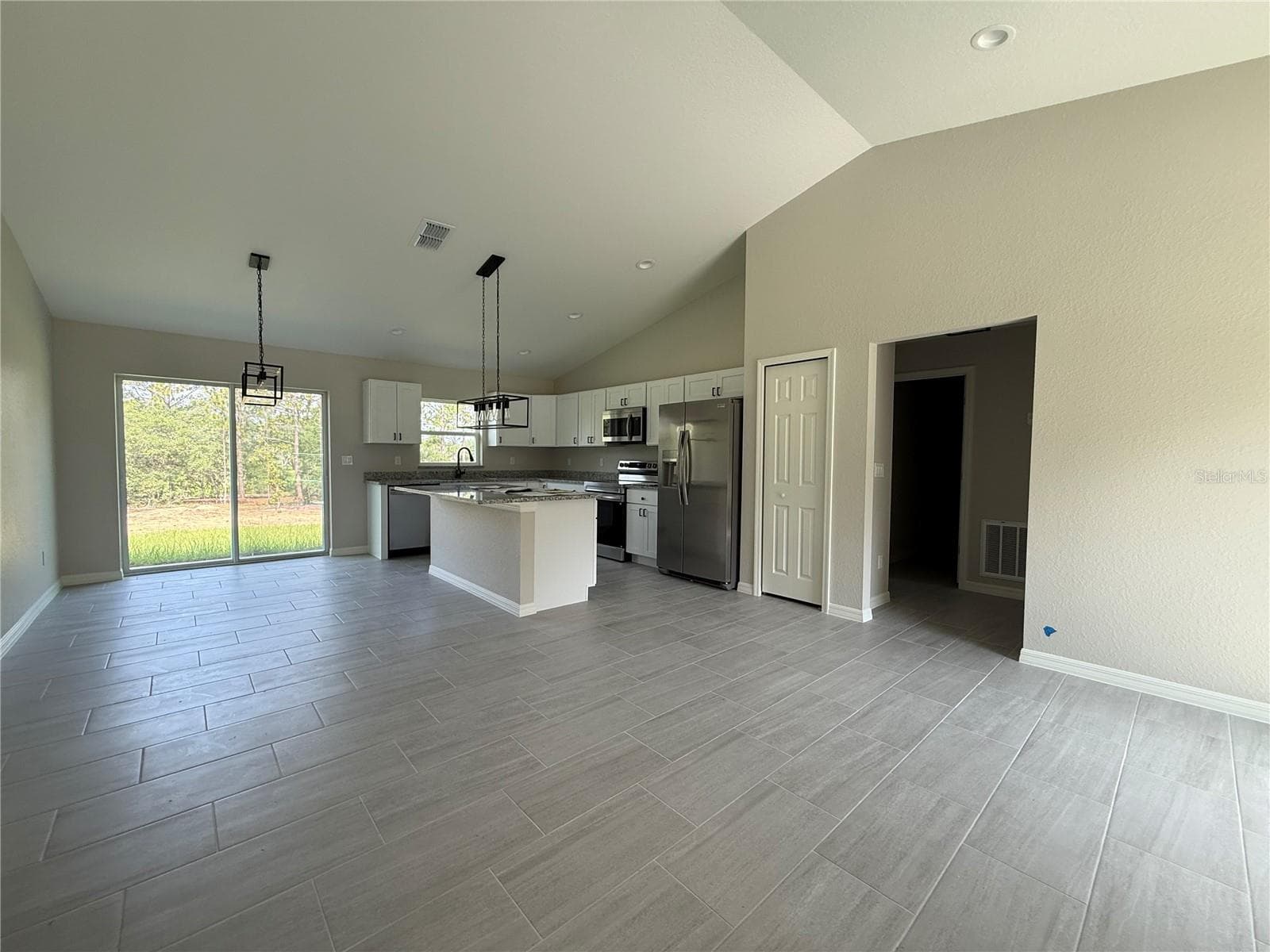Single Family Residence at 32 LOCUST DRIVE CT, OCALA, photo 8 of 23