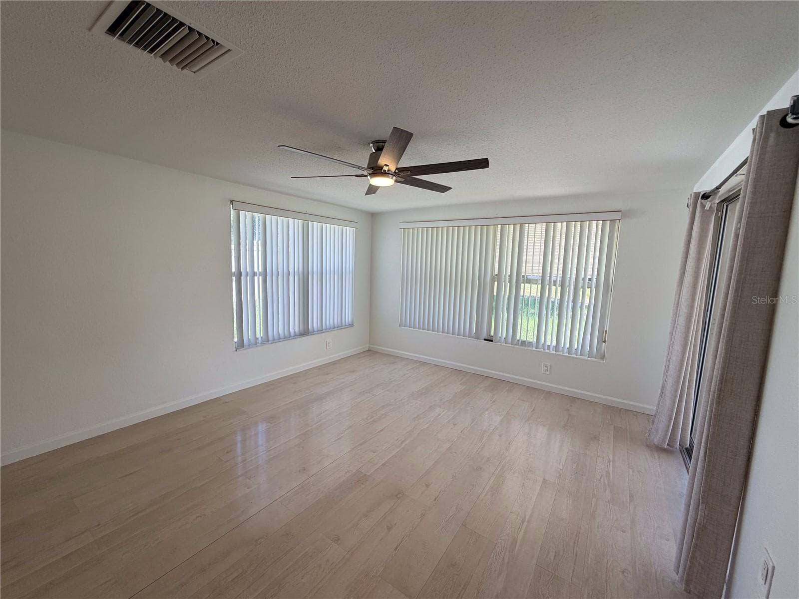 Single Family Residence at 10118 HOLLY DR, PORT RICHEY, photo 14 of 28