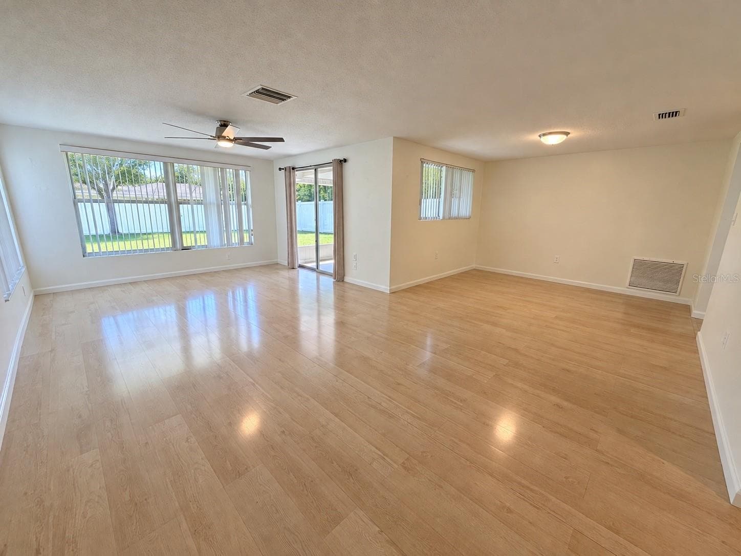 Single Family Residence at 10118 HOLLY DR, PORT RICHEY, photo 16 of 28