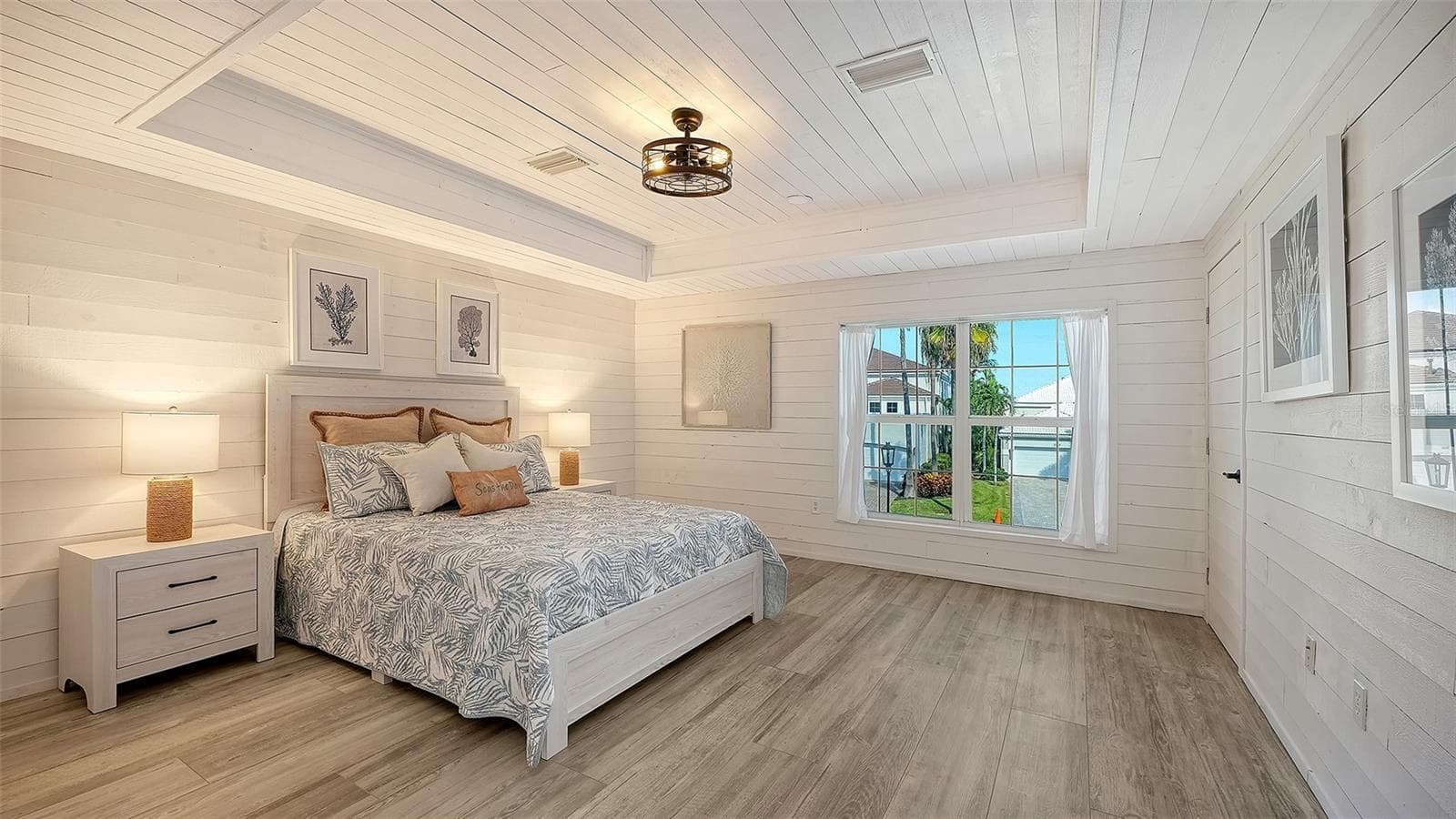 private ensuite 3rd bed on second floor - 3617 FAIR OAKS PL, LONGBOAT KEY