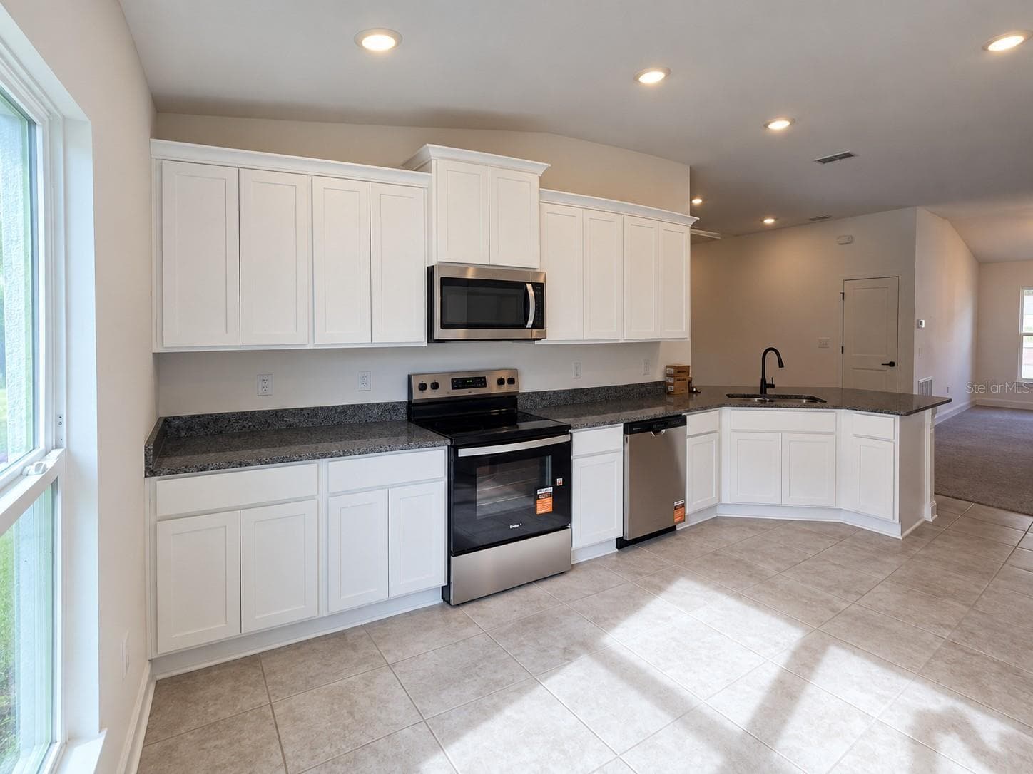 Single Family Residence at 7714 BENT TREE LOOP, ST CLOUD, photo 5 of 22