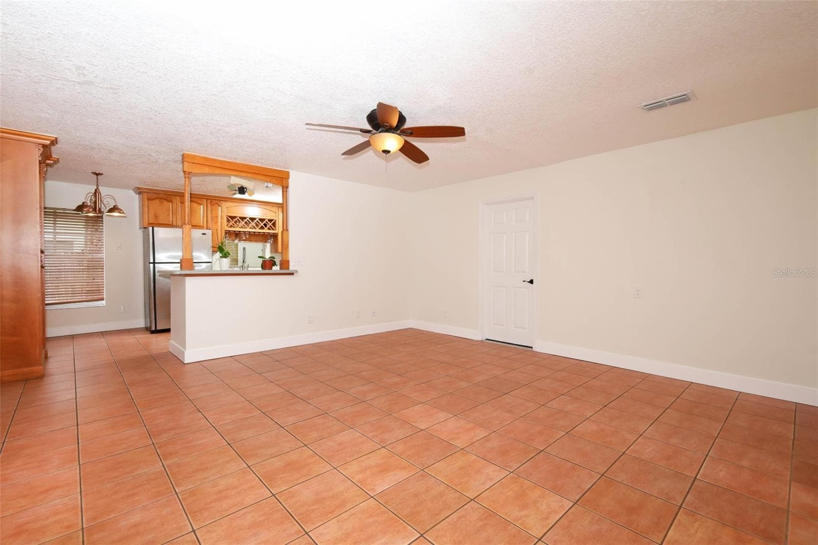 Single Family Residence at 1093 KELLY CREEK CIR, OVIEDO, photo 19 of 66