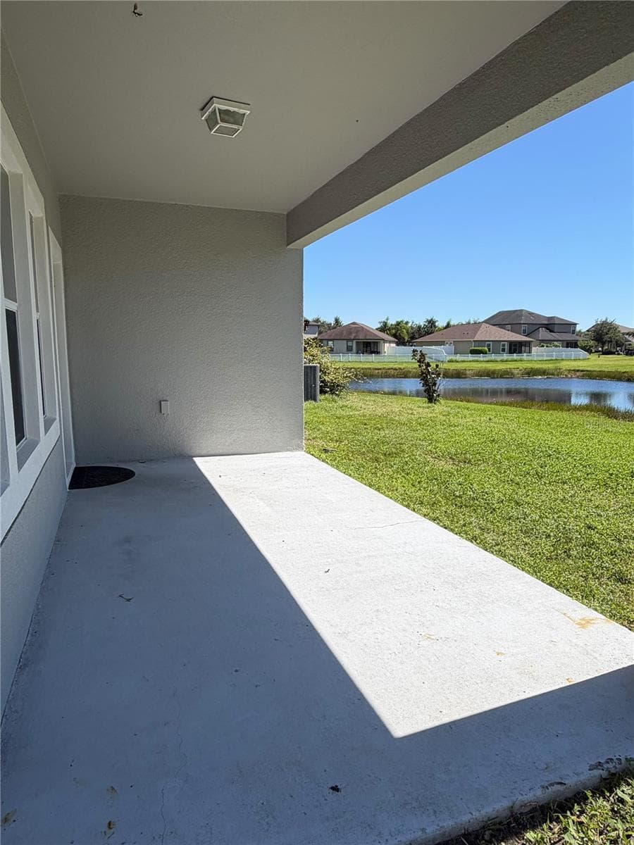 Single Family Residence at 19417 PADDOCK VIEW DR, TAMPA, photo 41 of 55