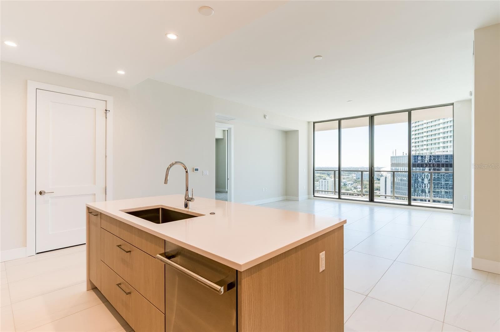 Condominium at 275 1ST AVENUE SOUTH #2208, ST PETERSBURG, photo 11 of 73