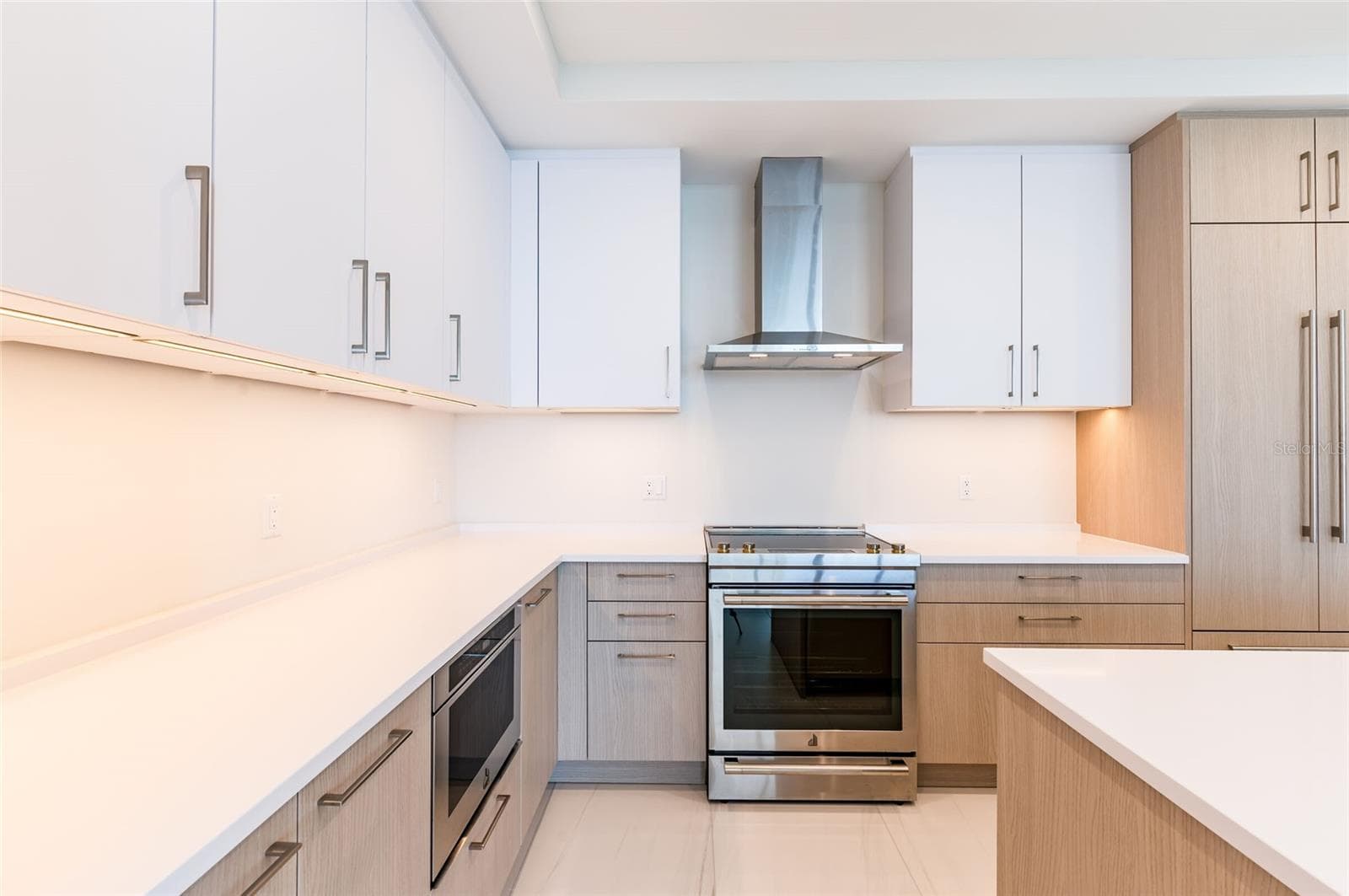 Condominium at 275 1ST AVENUE SOUTH #2208, ST PETERSBURG, photo 18 of 73