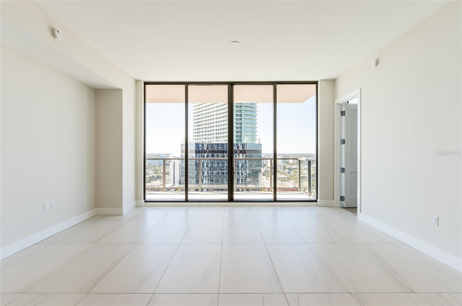 Condominium at 275 1ST AVENUE SOUTH #2208, ST PETERSBURG, photo 19 of 73